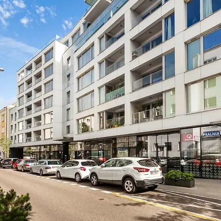 Black&white - Silver House Free Parking Gdynia