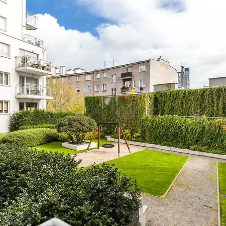 Apartament Black&white - Silver House Free Parking *